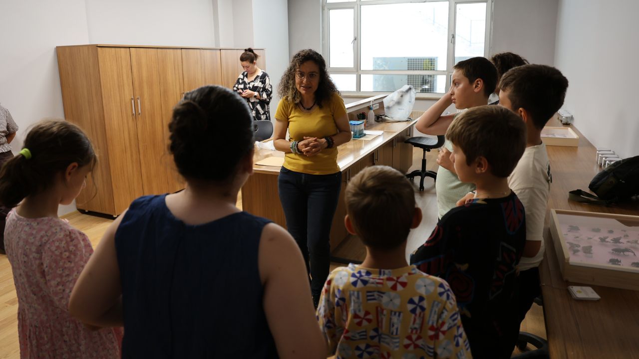 BİLSEM ÖĞRENCİLERİNDEN DÜZCE ÜNİVERSİTESİ’NDE BÖCEK KEŞFİ