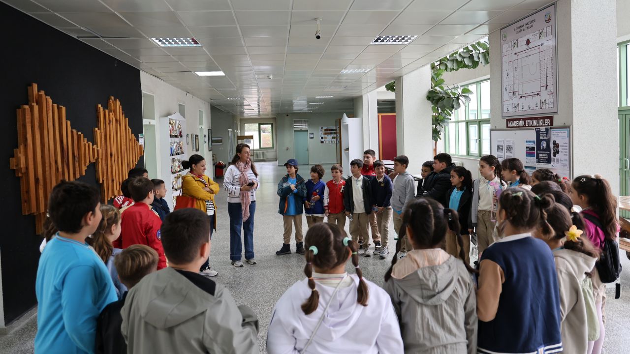 Namık Kemal İlkokulu Öğrencileri Düzce Üniversitesi’nde Doğayla Buluştu