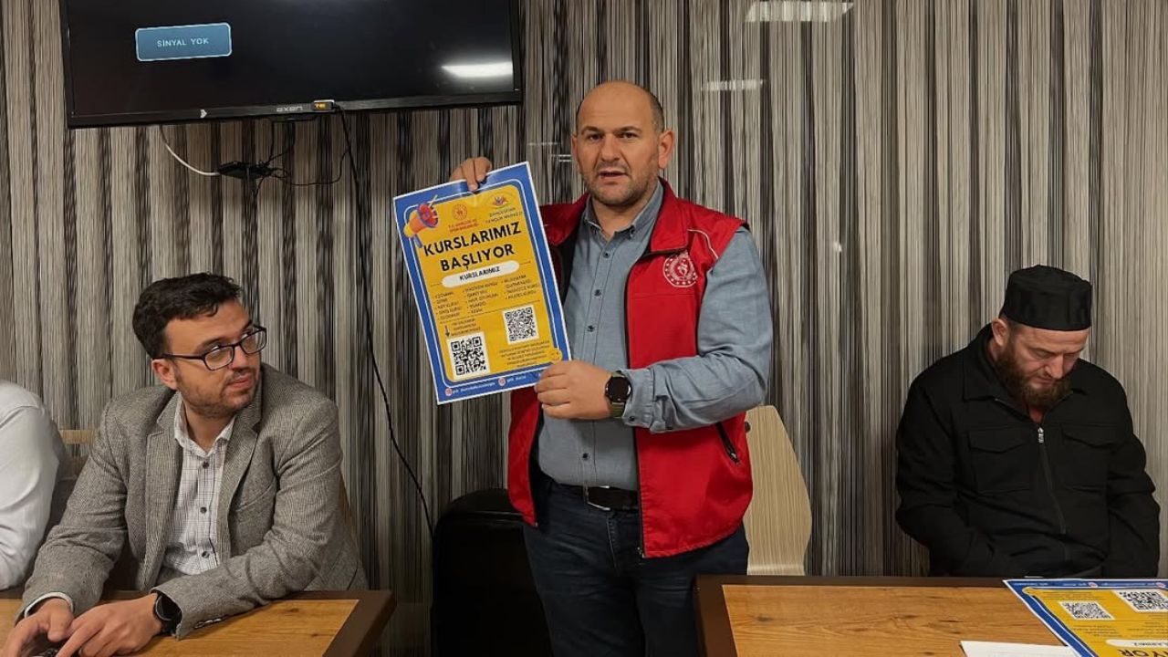Düzce’de Yeni Üniversiteli Gençlere Gençlik Merkezi Tanıtımı Yapıldı