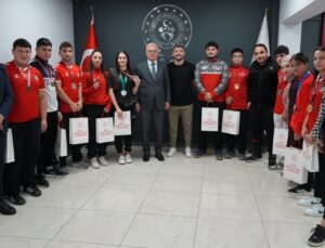 Başarılı Hciler İl Müdürü Zekeriya Arslantürk’ü Ziyaret Etti