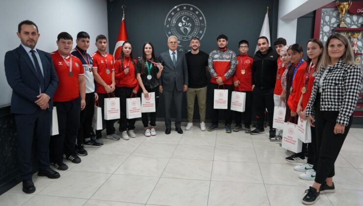 Başarılı Hciler İl Müdürü Zekeriya Arslantürk’ü Ziyaret Etti