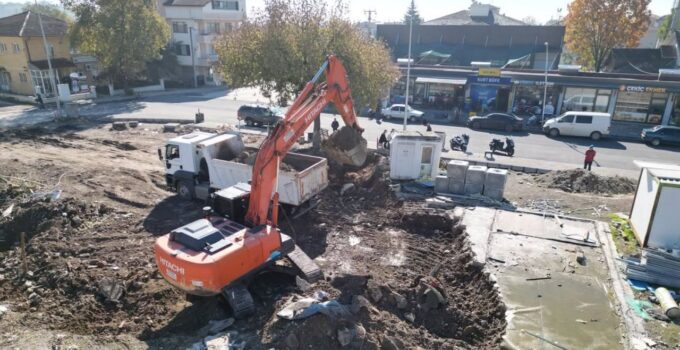 Çilimli’ye Yeni Merkez Camii İçin Temel Kazı Çalışmaları Başladı