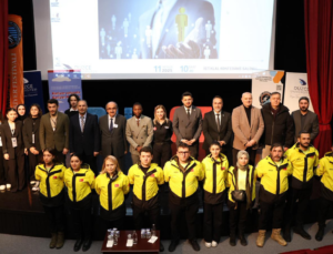 Kamufest’te Düzce Üniversitesi Öğrencileri ile Kamu Sektörünü Buluştu