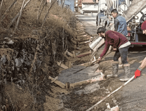 Yeniyurt Köyü’nde Altyapı ve Drenaj Çalışmaları Başladı