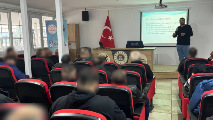 İl Sağlık Müdürlüğünden Yükümlülere İlk Yardım Eğitimi