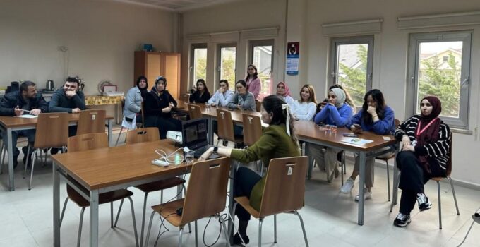 Kaynaşlı İlçe Devlet Hastanesi’nde Verem Eğitimi Düzenlendi