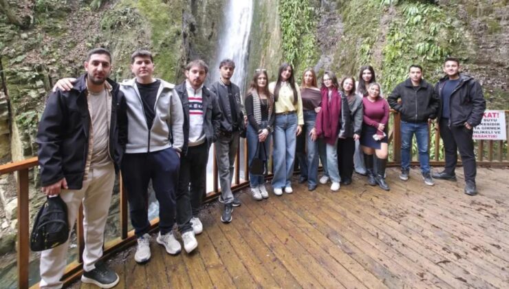 DÜ Hukuk Topluluğu Öğrencileri Akçakoca’nın Doğasını ve Tarihini Keşfetti