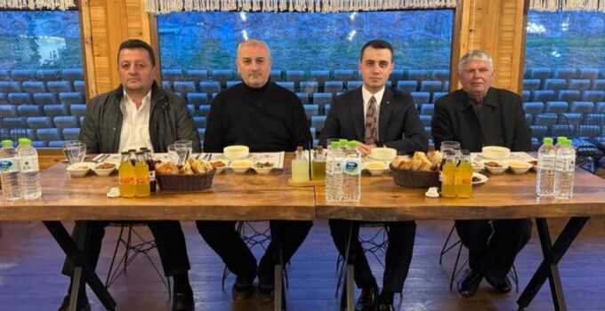 Çilimli’de Ramazan Buluşması: Muhtarlarla İftar Programı