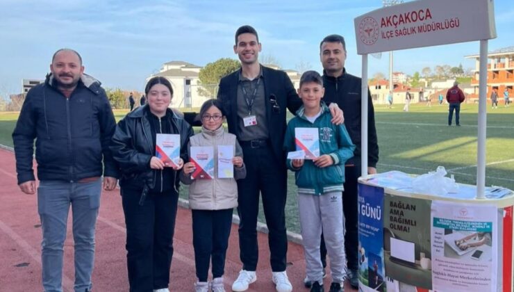 Akçakoca’da Sağlık Farkındalığı: Stadyumda Bilgilendirme Standı Kuruldu