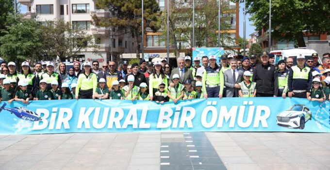 Anıtpark’ta Trafik ve Sağlık Standlarına Yoğun İlgi
